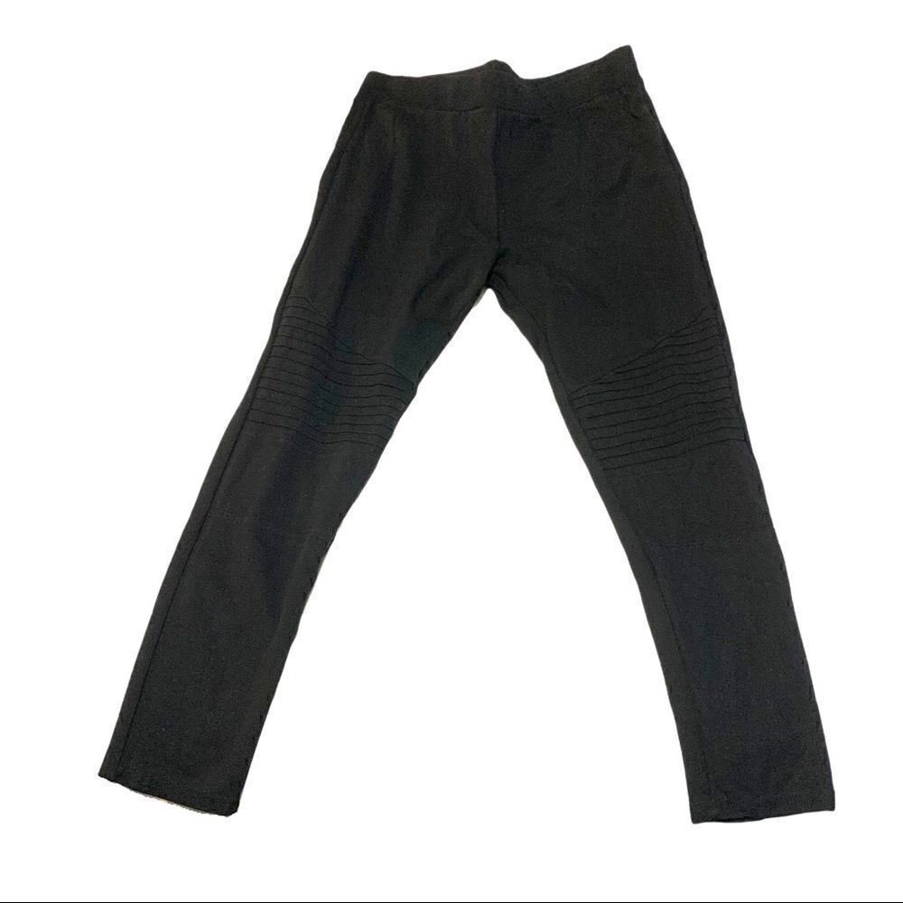 NWOT Roz & Ali Smart Fit Black Pants Sz 12